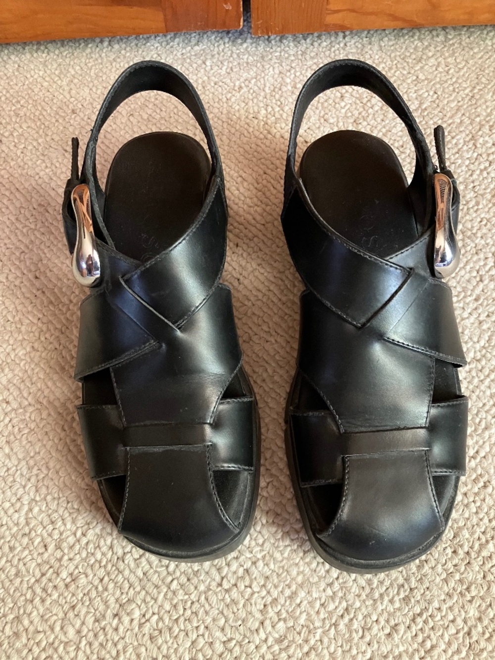 AEROSOLES Fabian Fisherman black leather platform sandals 7 M